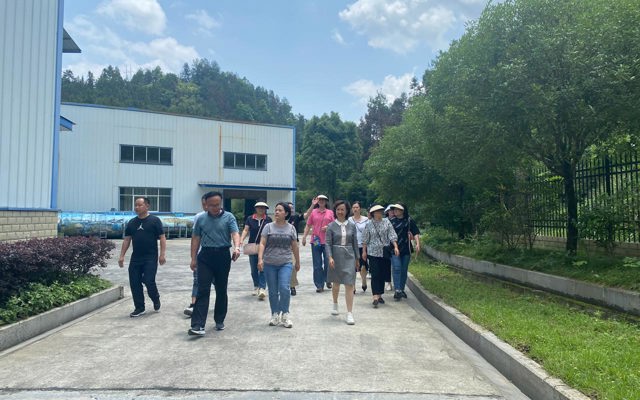 2023年5月29日州婦聯(lián)一行到我廠(chǎng)視察